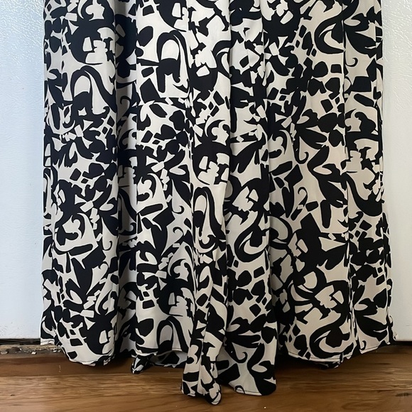 1. State Small Black and Tan Patterned Wide Leg Jumpsuit - Picture 2 of 6